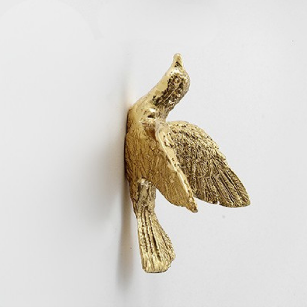Knobelle Messing-Fliegervogel-Knopf – Goldener Schrankknopf, Vintage-Wandhaken-Akzent, Naturinspirierte Wohnkultur