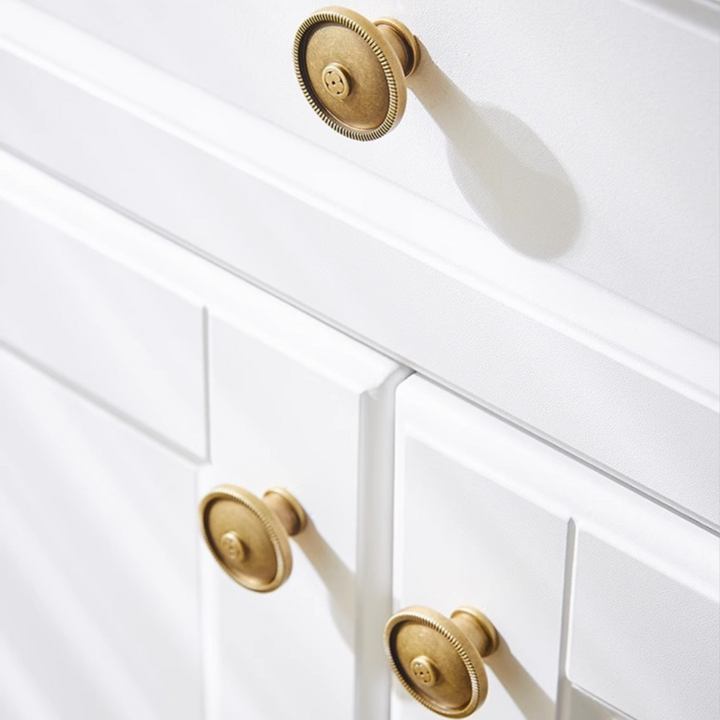 Knobelle Botanique – Antique Brass Cabinet Knobs | Vintage European Drawer Pulls for Cabinets, Dressers & Wardrobes
