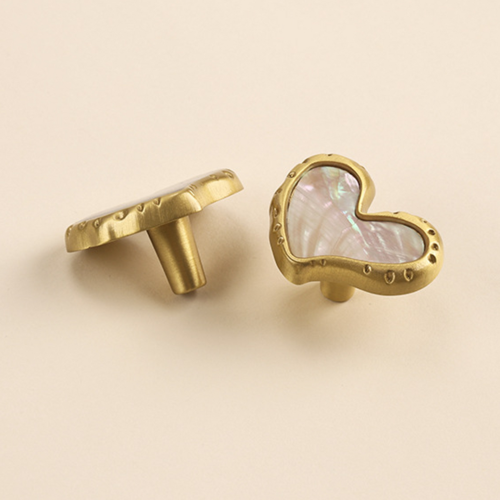 Knobelle Crysta – Heart Inlay Brass Cabinet Knob | Mother of Pearl & Abalone