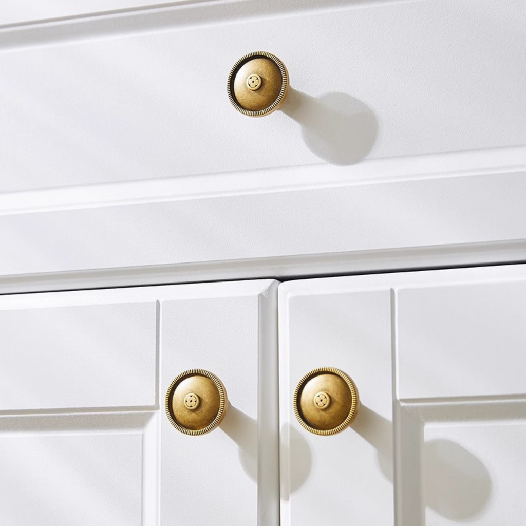 Knobelle Botanique – Antique Brass Cabinet Knobs | Vintage European Drawer Pulls for Cabinets, Dressers & Wardrobes