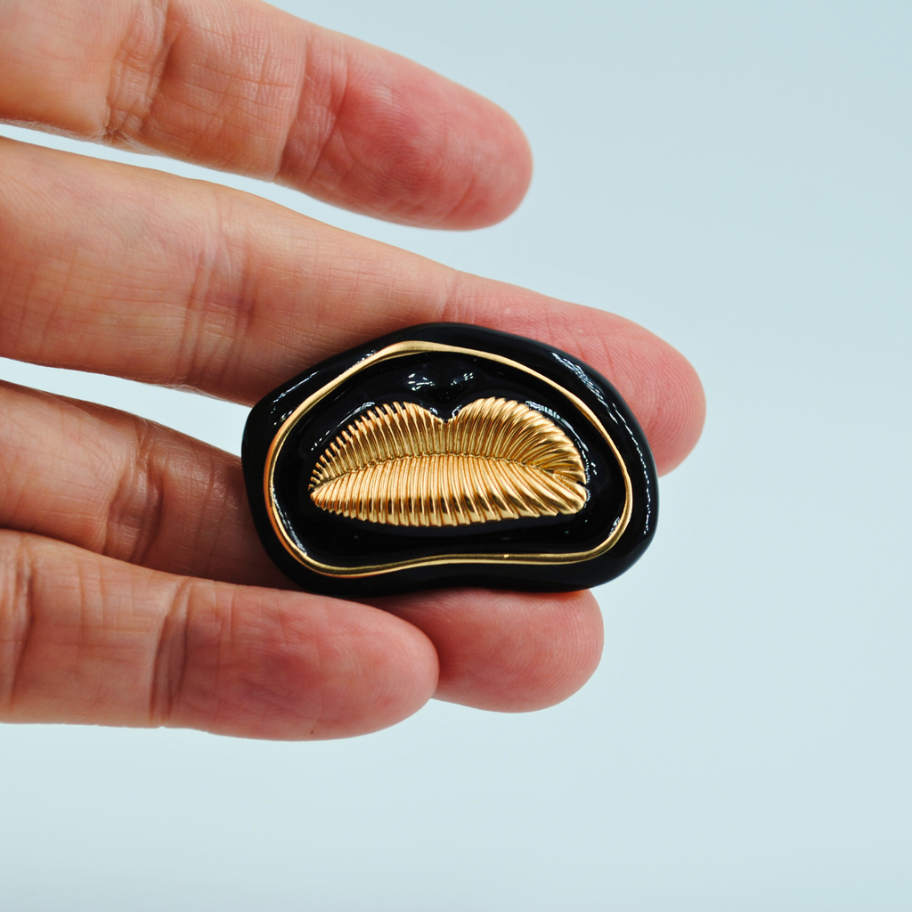 knobelle Schwarz-Goldener Harzknopf – Moderner Schrankgriff, Künstlerischer Wohnakzent