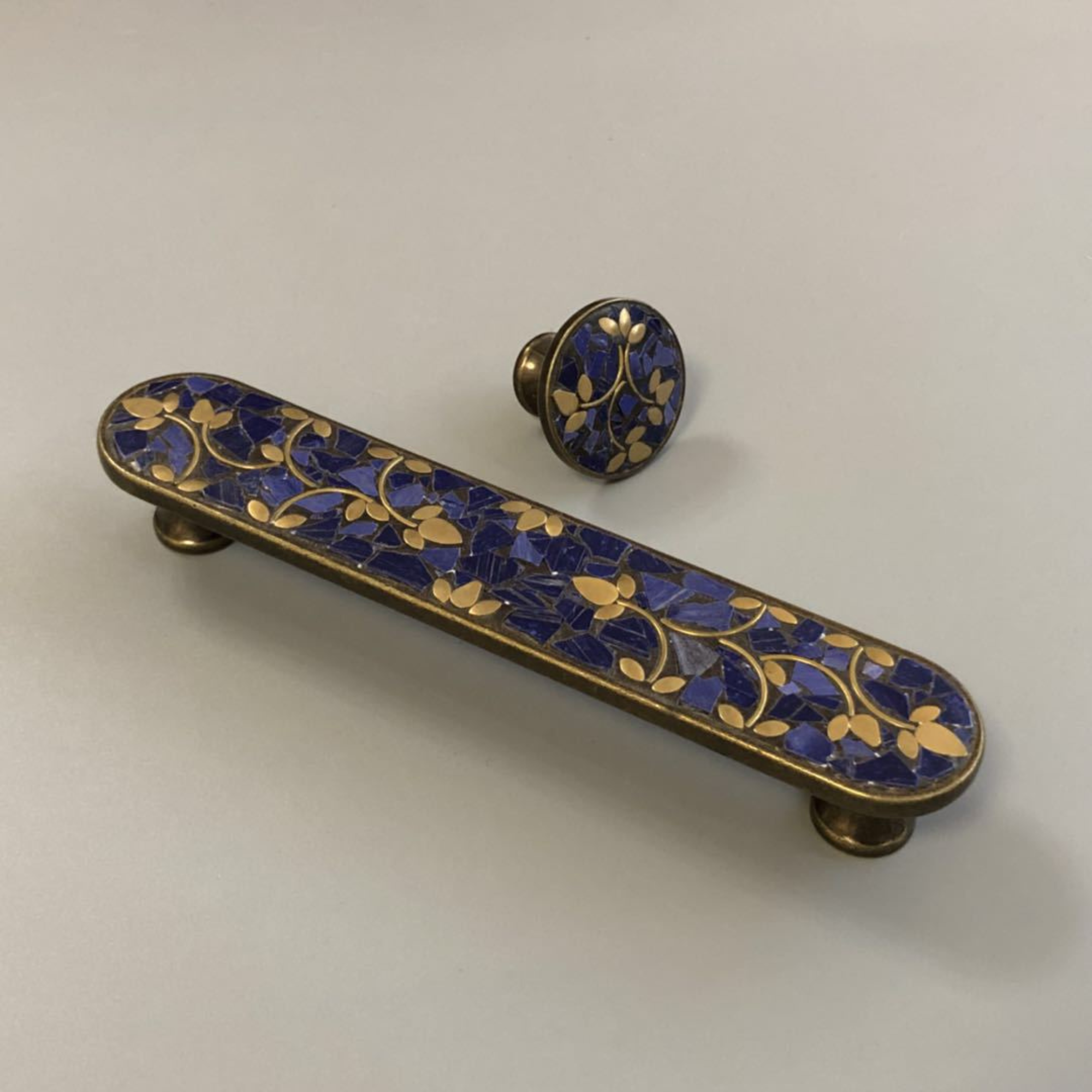 Knobelle Mosaïque Vintage Mosaic Cabinet Knob & Drawer Pull – Decorative Brass Hardware