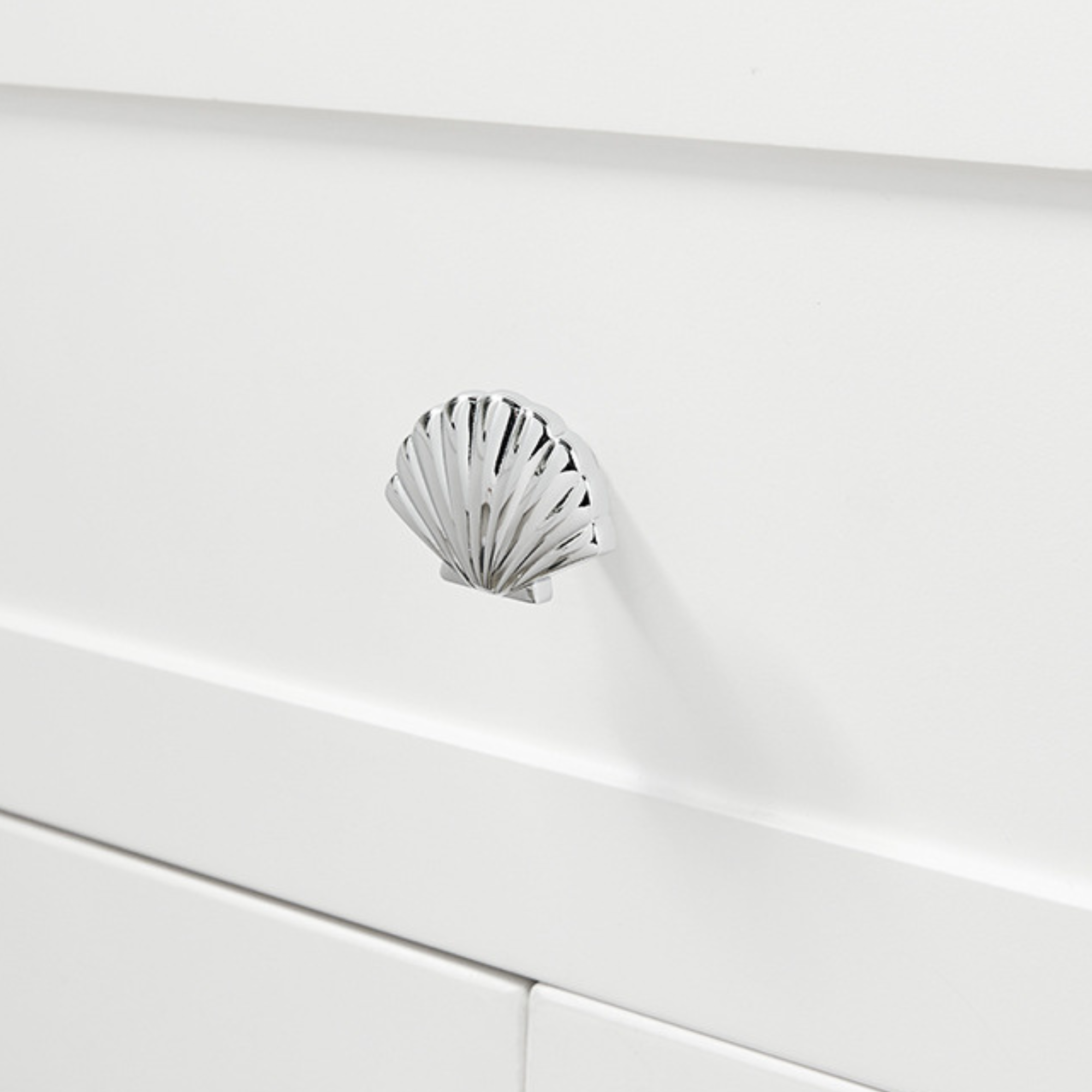 Knobelle Auréa  Marine Shell Cabinet Knob – Gold & Silver Seashell Drawer Pull | Golden Creatures Collection