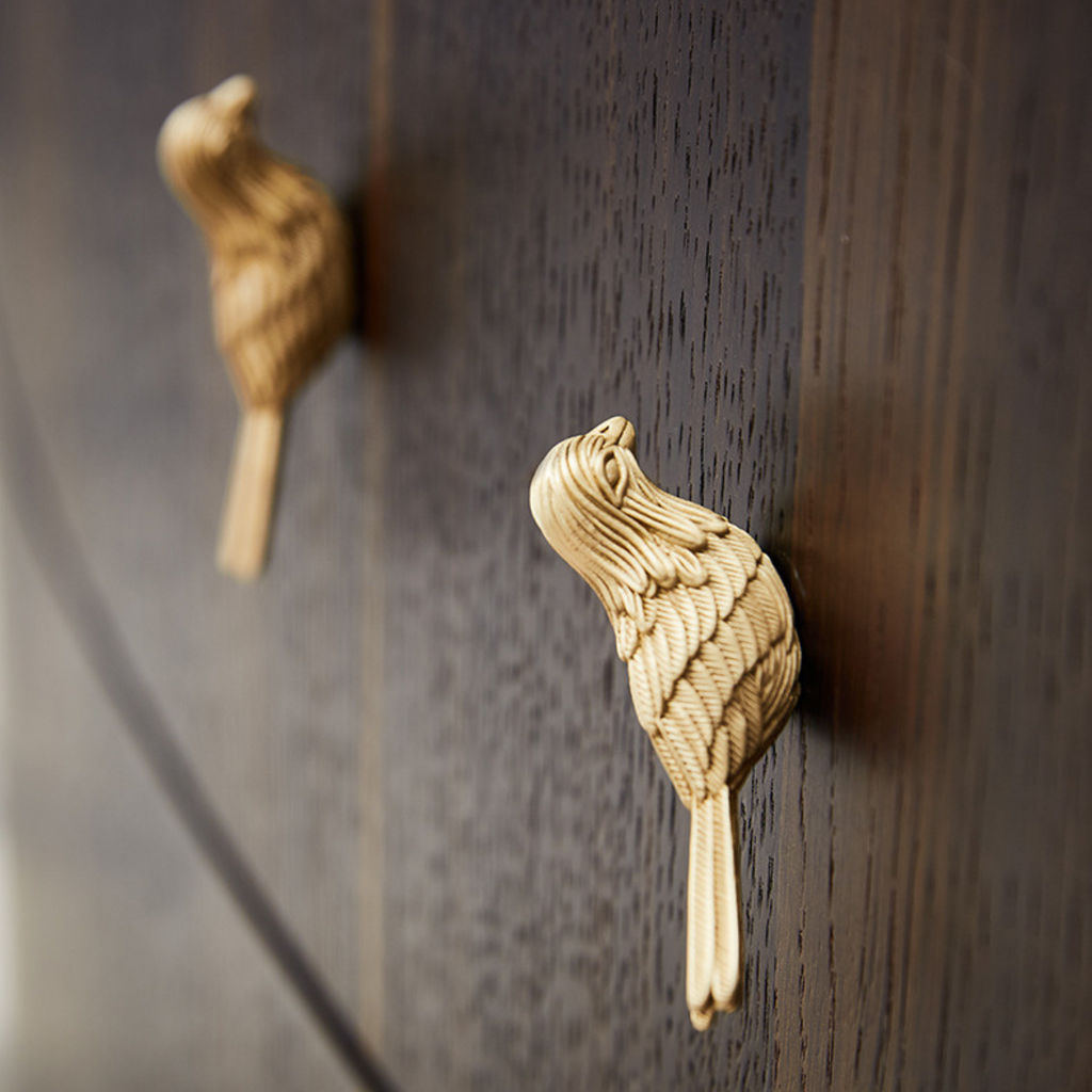 Knobelle Massiver Messing-Vogel-Schrankknauf – Vintage Gold Schubladengriff, Skulpturierte Tierbeschläge, Verspielter Wohnakzent