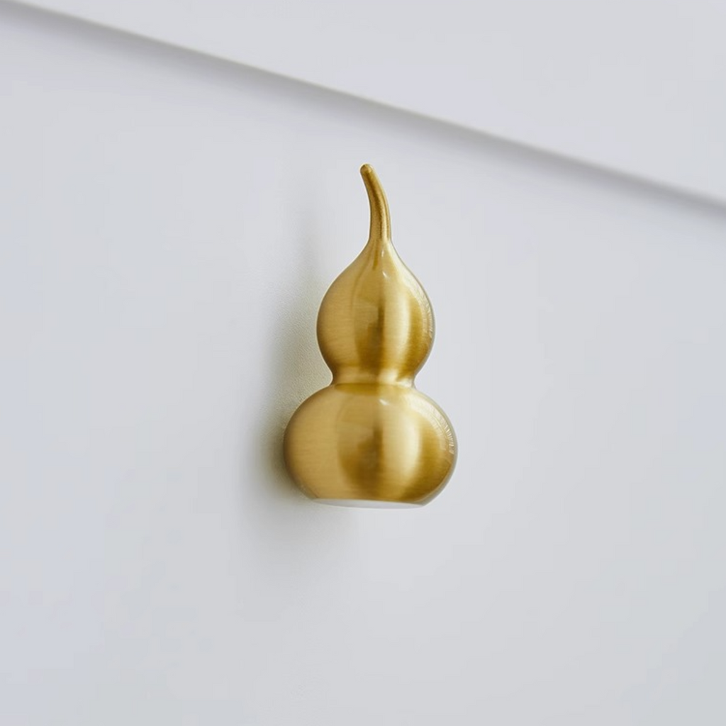 Knobelle Massiver Messing-Flaschenzug-Schrankknauf – Moderner Luxus-Schubladengriff, skulpturaler goldener Kommodengriff, minimalistischer Akzent für das Kinderzimmer