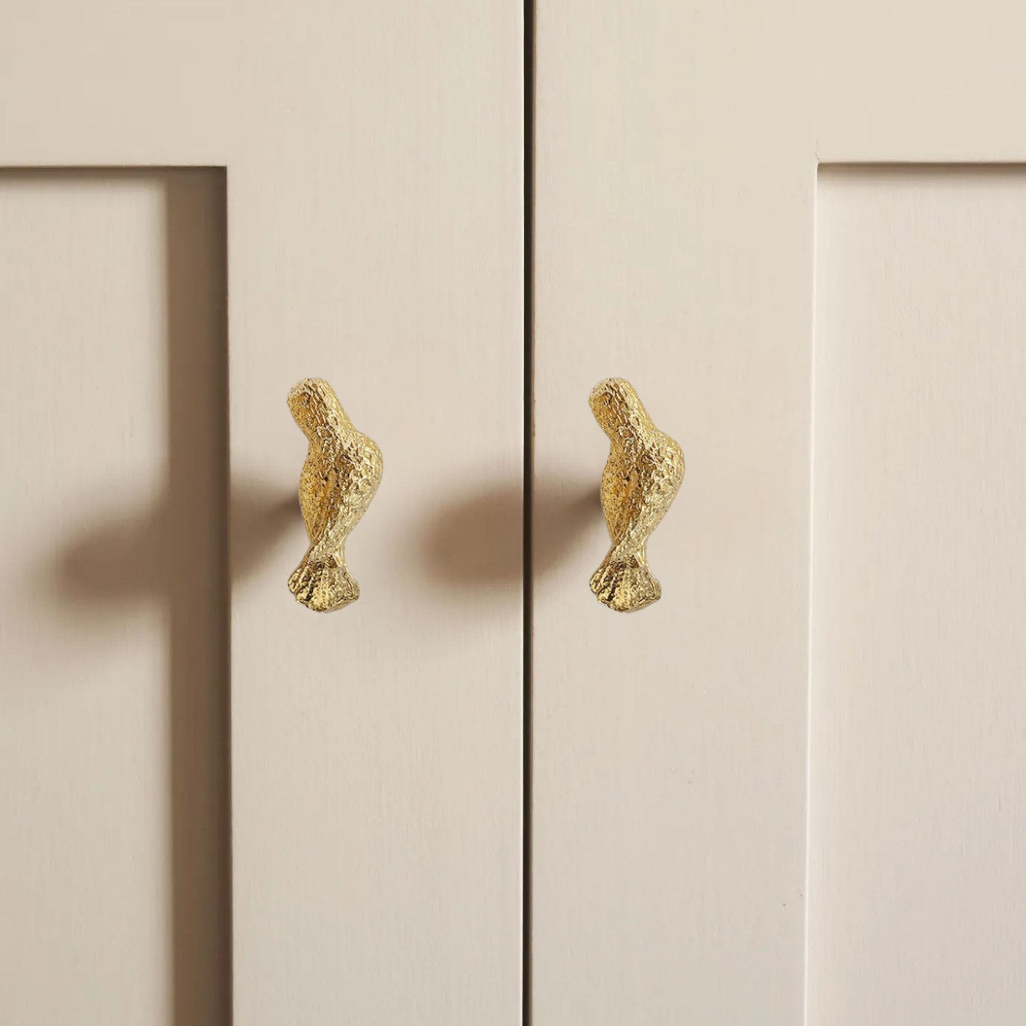 Knobelle Brass Bird Knob – Vintage Cabinet Knob, Nature Inspired Drawer Pull, Whimsical Gold Accent